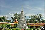  ,  , - (Phnom Penh), .