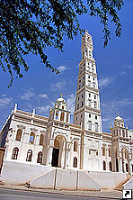Мечеть Эль-Михдар (Al-Muhdar), Тарим, Йемен. Мечеть Эль-Михдар (Al-Muhdar), Тарим, Йемен.