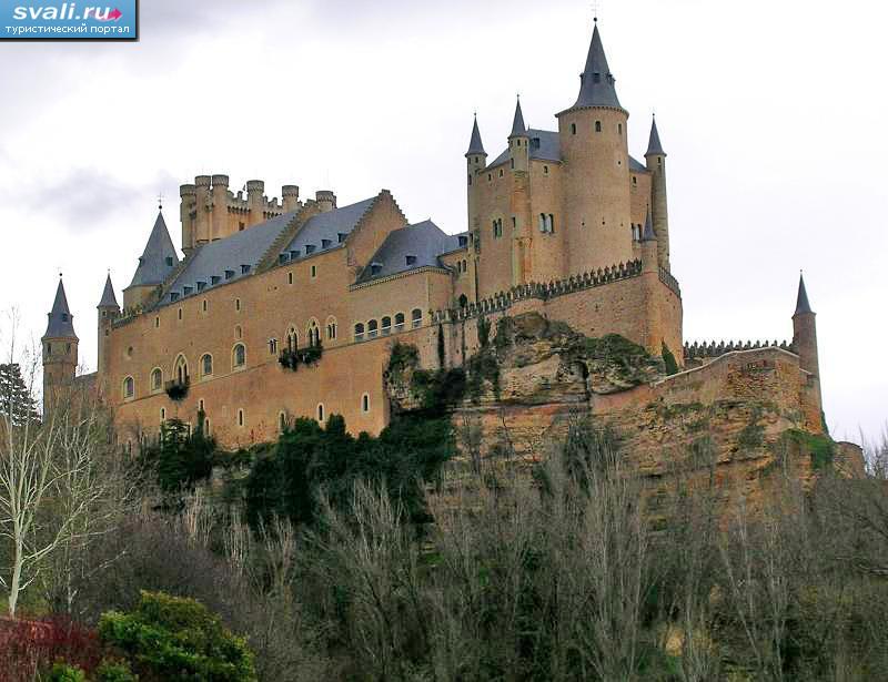  ,  (Segovia), .